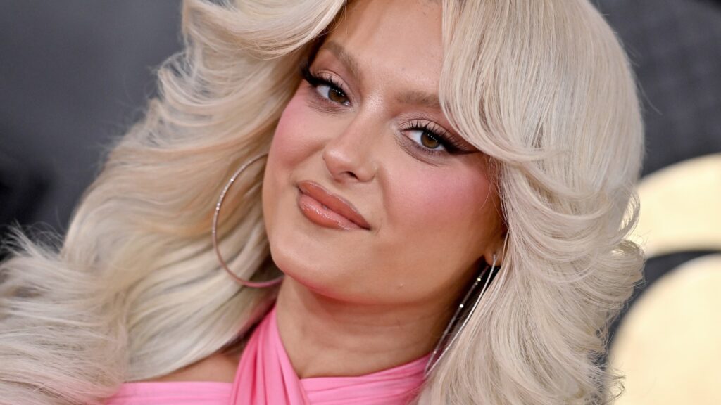 bebe-rexha-may-not-attend-vmas,-opens-up-about-anxiety-over-people-discussing-weight
