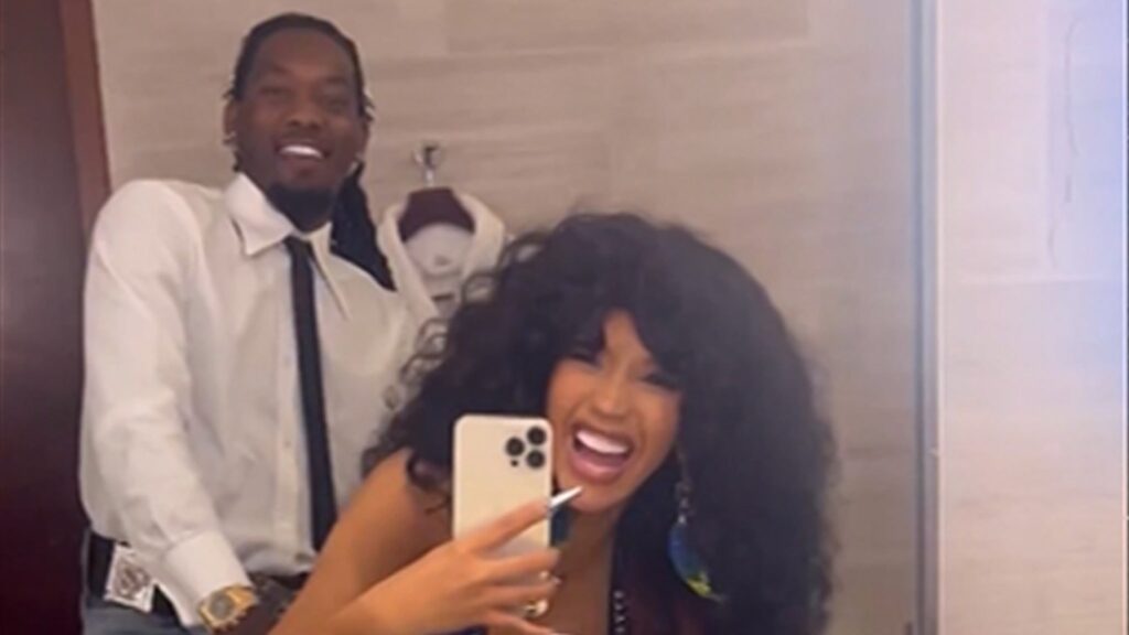 cardi-b-shares-raunchy-clip-from-vmas,-pretends-to-bang-offset-in-bathroom