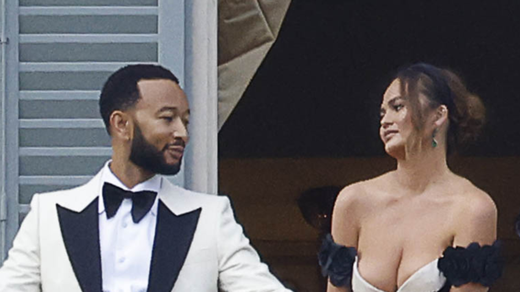 chrissy-teigen-and-john-legend-renew-wedding-vows-in-italy