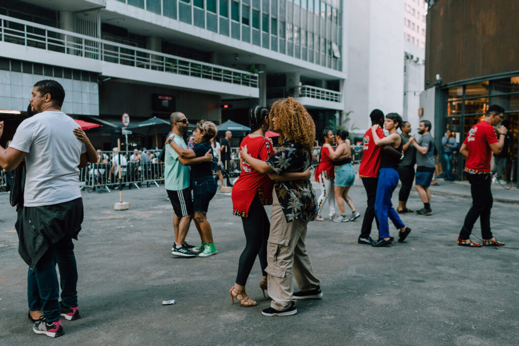 the-way-of-kizomba-took-over-sao-paulo-during-the-35th-art-biennale