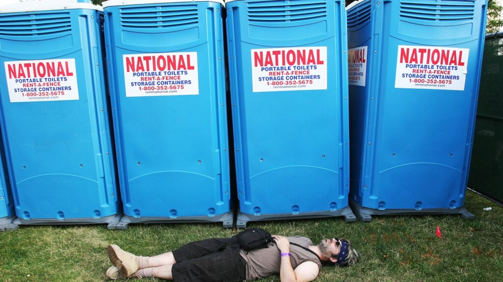 blue-ridge-rock-festival-attendees-plagued-by-gastrointestinal-illness,-health-dept.-says