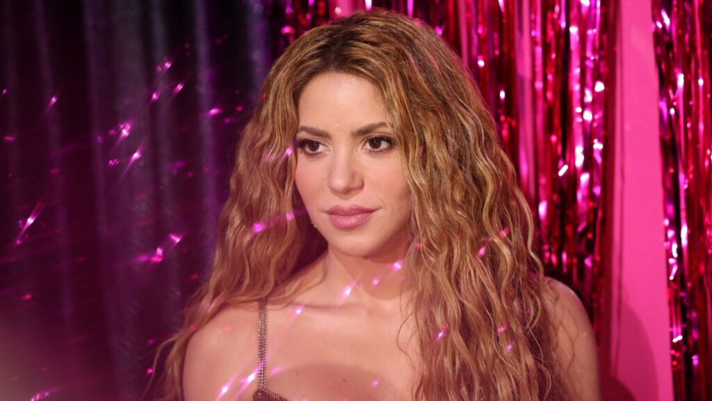 shakira-charged-with-tax-evasion,-spain-demands-$7-million