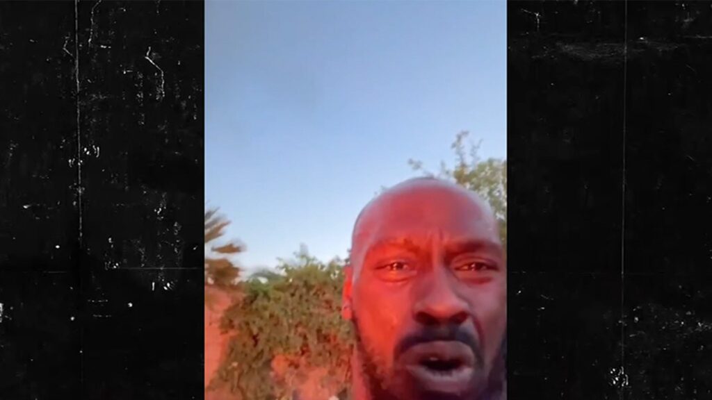 chandler-jones-cries-during-live-stream,-mentions-aaron-hernandez-death