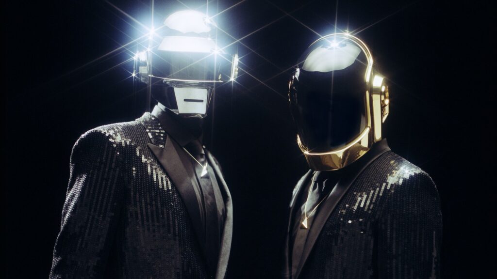 daft-punk-continue-accessing-random-memories-with-‘drumless-edition’-lp