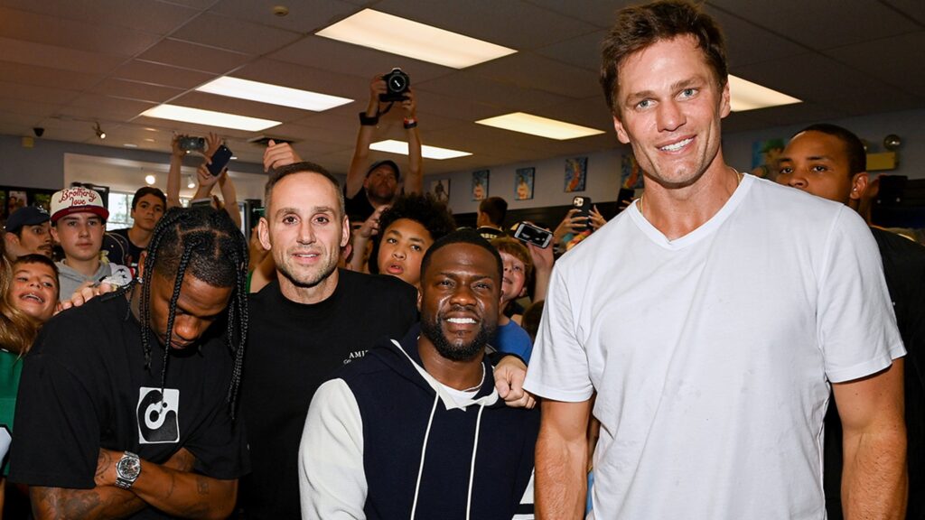 tom-brady,-kevin-hart,-travis-scott-attend-fanatics-sports-trading-card-event,-surprise-kids