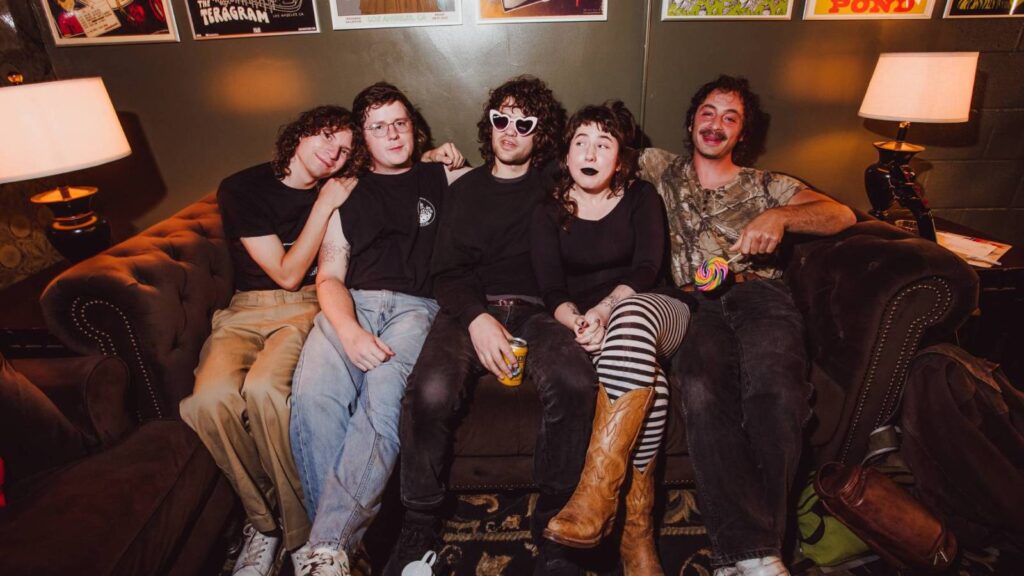 wednesday-extend-‘rat-saw-god’-tour-into-2024,-detail-new-documentary