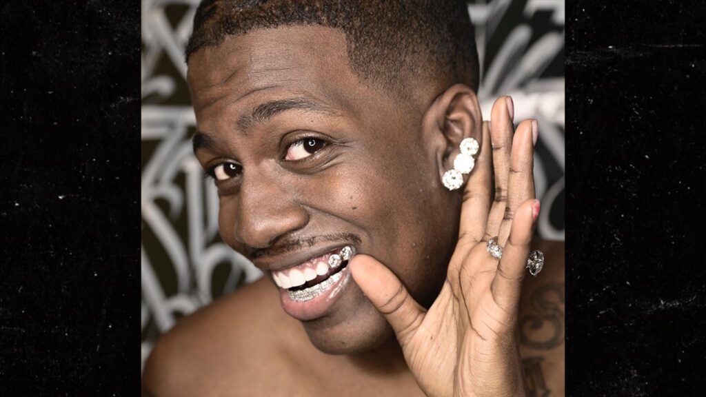 lil-yachty-debuts-$1m-veneers-after-feature-on-drake’s-new-album