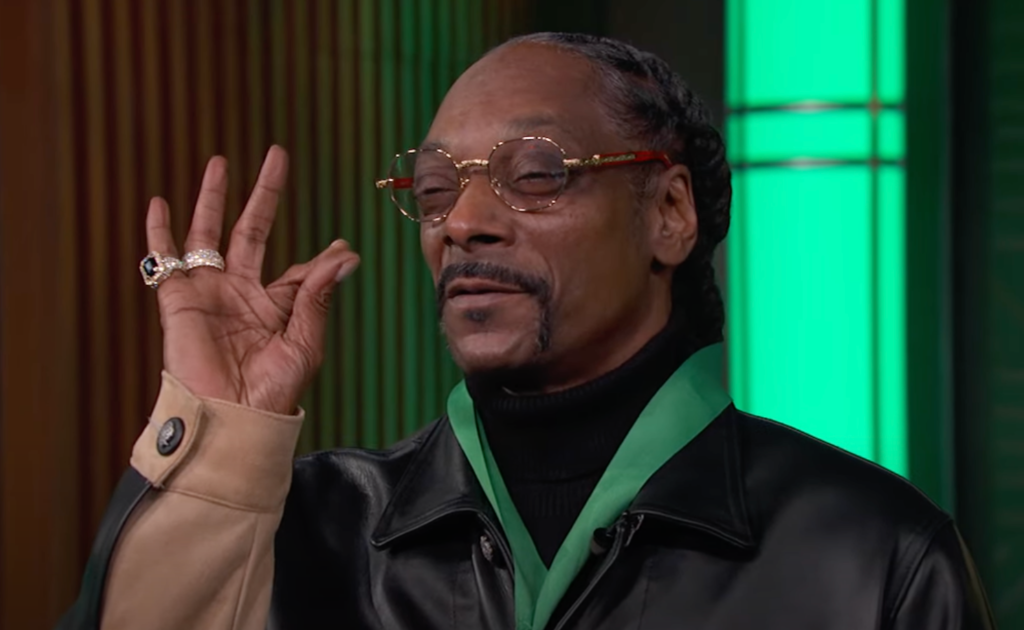 snoop-dogg-confirms-he’s-got-the-global-weed-‘connect’-on-‘kimmel’