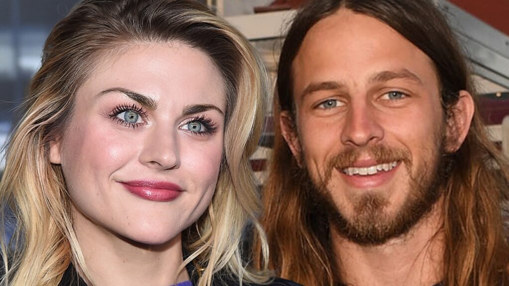 kurt-cobain’s-daughter,-frances-bean-cobain,-marries-tony-hawk’s-son,-riley-hawk