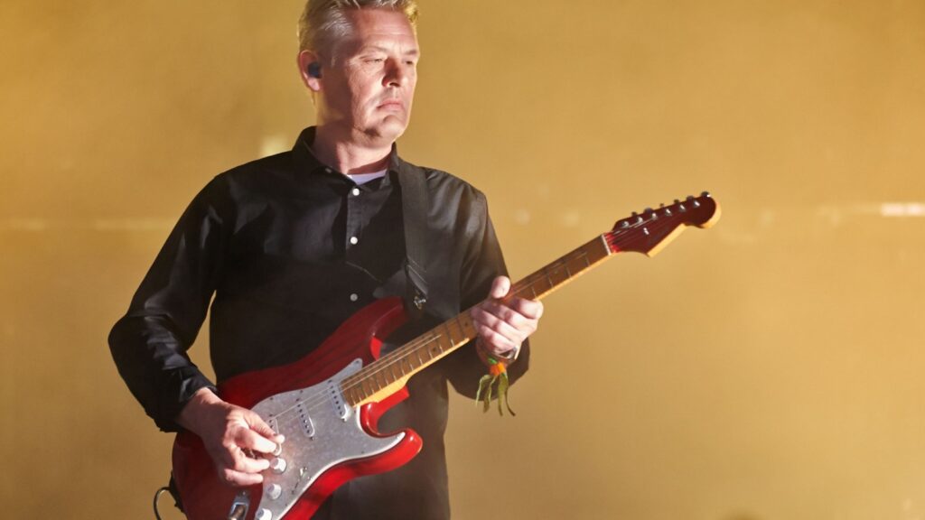 massive-attack’s-longtime-guitarist-angelo-bruschini-dead-from-lung-cancer