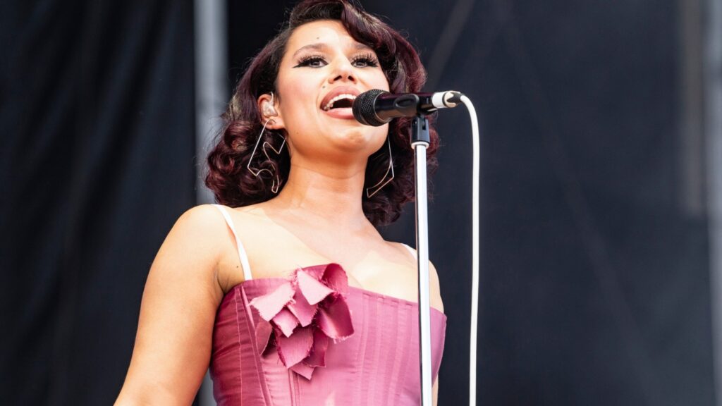 raye-and-hans-zimmer-aren’t-panicking-on-‘mother-nature,’-but-they-do-want-to-save-the-planet