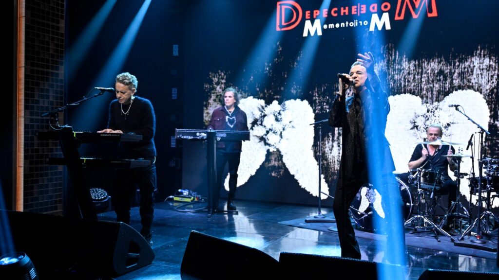 depeche-mode-complete-late-night-trifecta-with-‘wagging-tongue’-on-‘fallon’