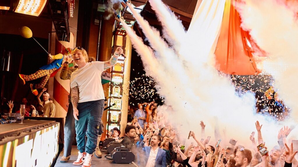 ed-sheeran-crashes-chainsmokers’-vegas-show-after-wrapping-tour