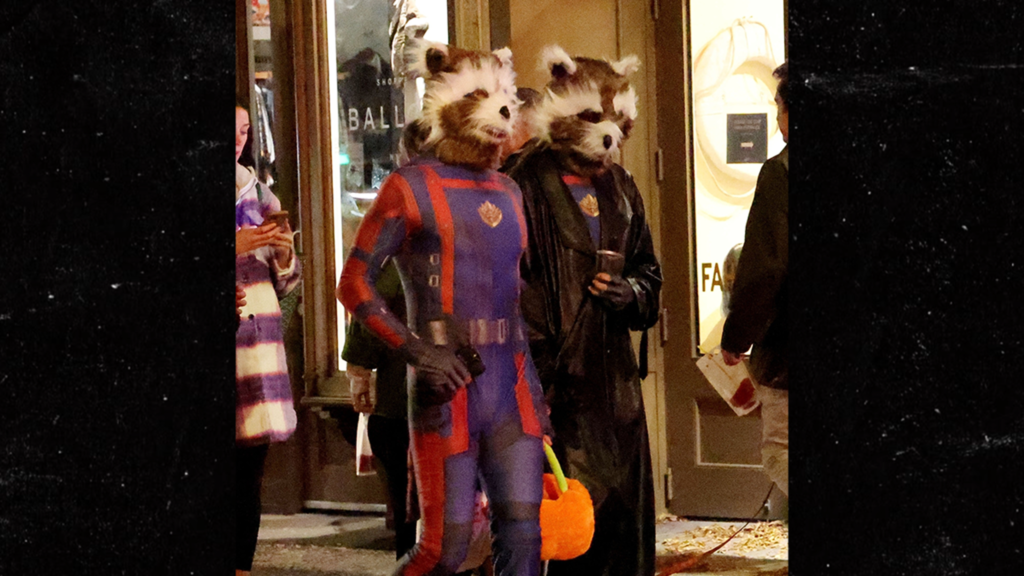 bradley-cooper-and-irina-shayk-match-for-halloween