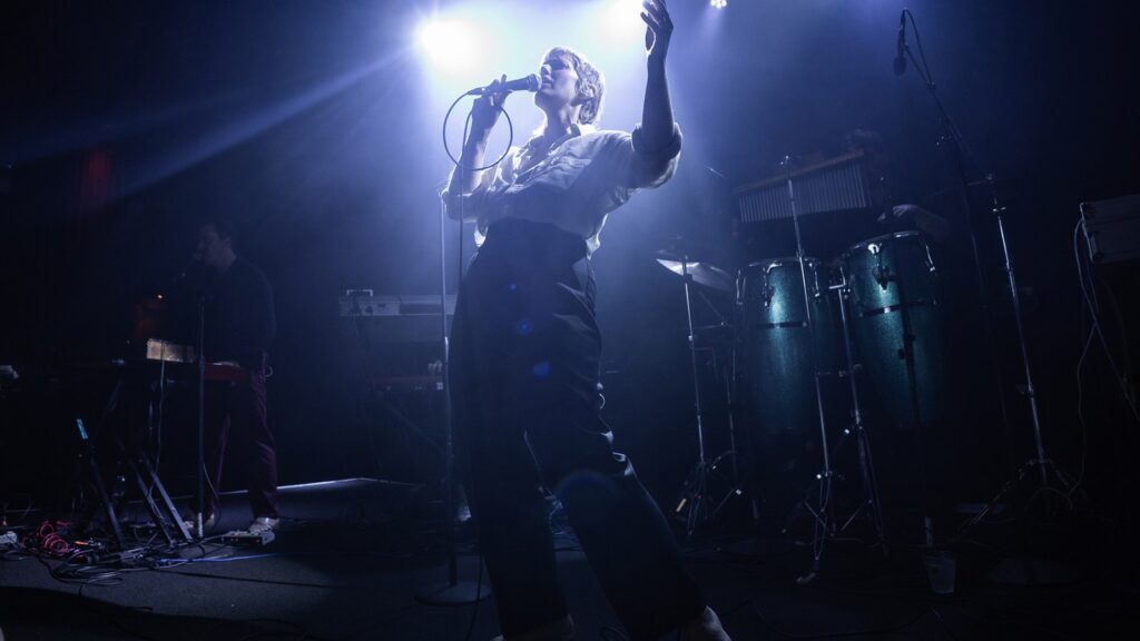 relive-five-years-of-us.-girls’-‘lives’-with-surprise-concert-album