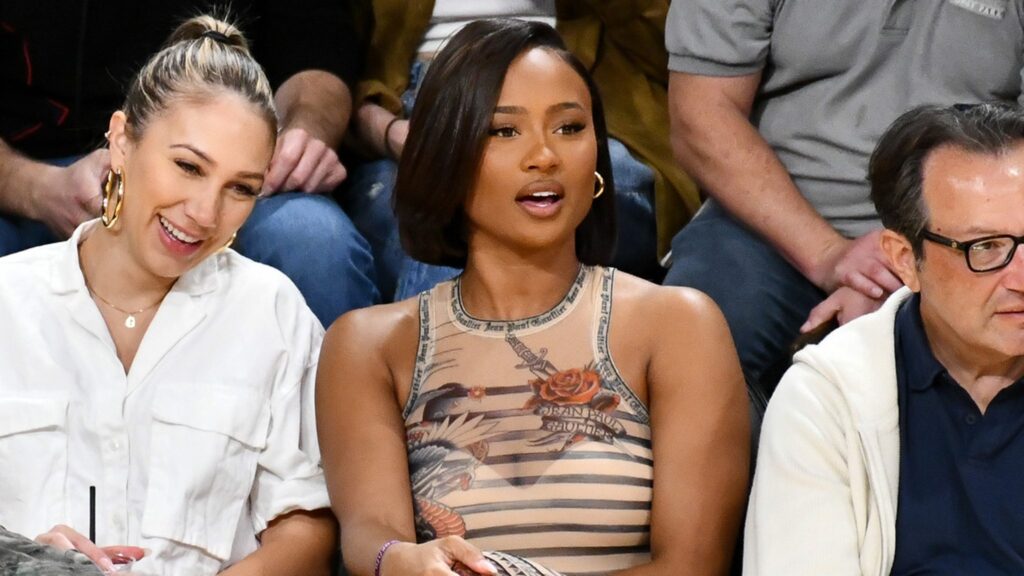 travis-kelce’s-ex,-kayla-nicole,-courtside-at-laker-game-amid-taylor-swift-craze