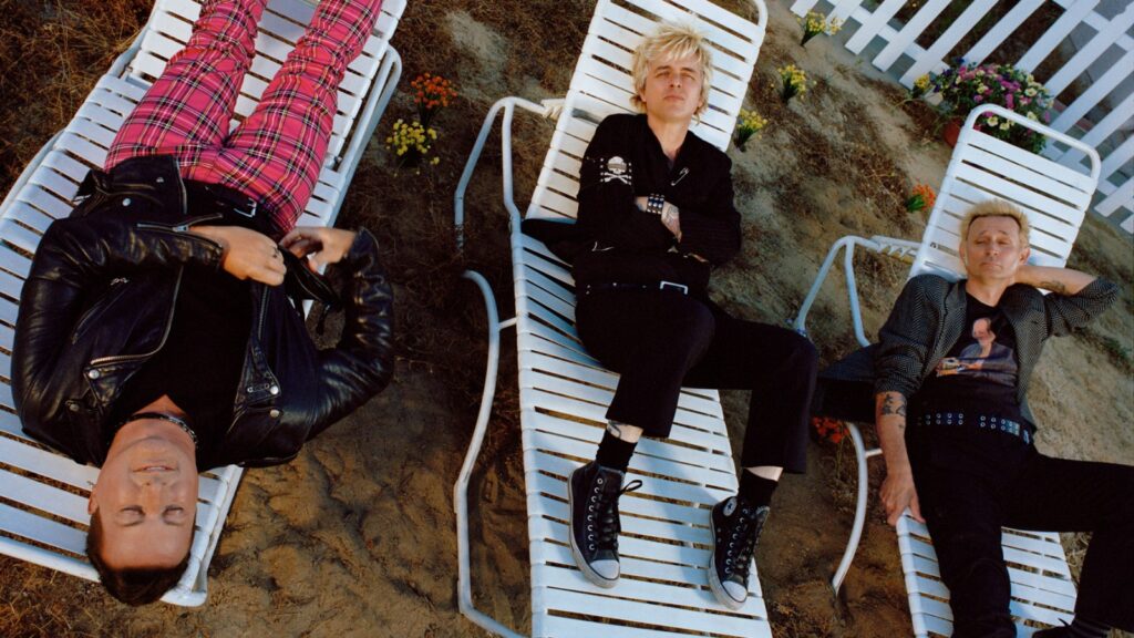 green-day-to-play-30-years-of-hits-with-2024-saviors-tour,-celebrating-‘dookie’-and-‘american-idiot’