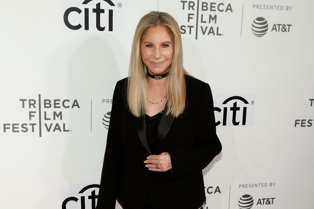 barbra-streisand-didn’t-like-how-siri-said-her-name-—-so-she-called-apple’s-tim-cook-to-change-it