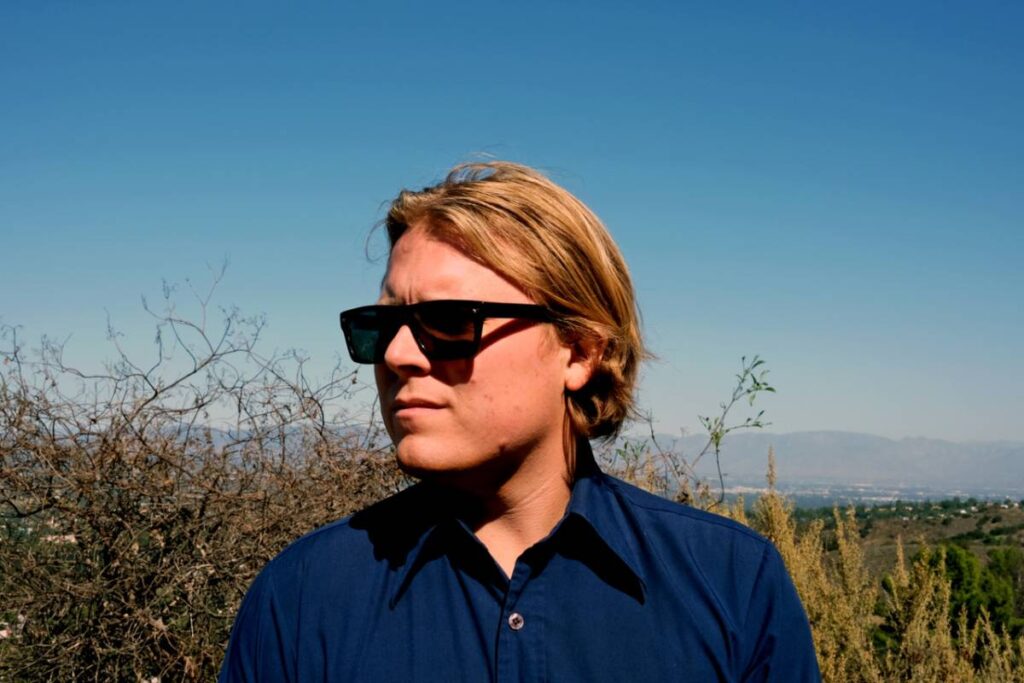 ty-segall-announces-‘three-bells’-album,-peeks-outside-‘my-room’-video