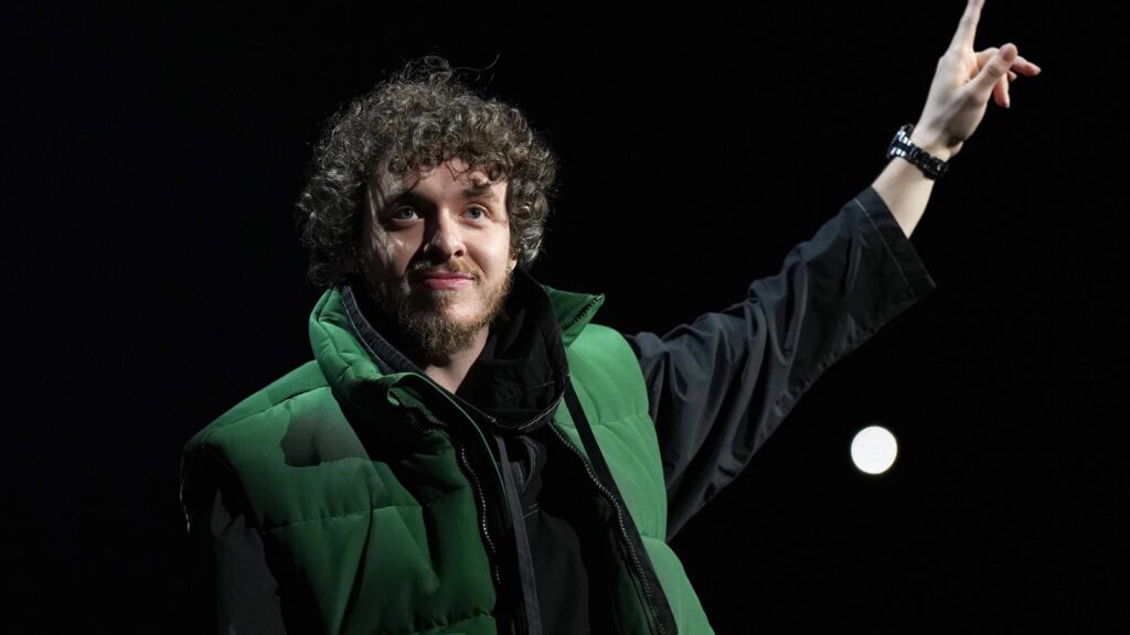 jack-harlow-dances-his-way-through-new-song-‘lovin-on-me’-teaser