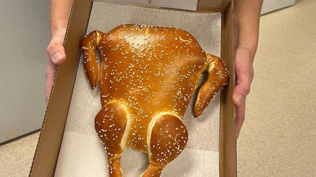 turkey-pretzel-selling-like-crazy-in-philadelphia-for-thanksgiving