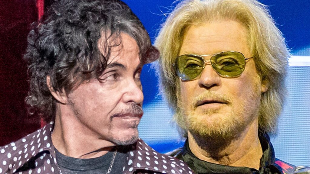 john-oates-says-he’s-hurt-by-daryl-hall’s-accusations-over-‘ambush’-sale