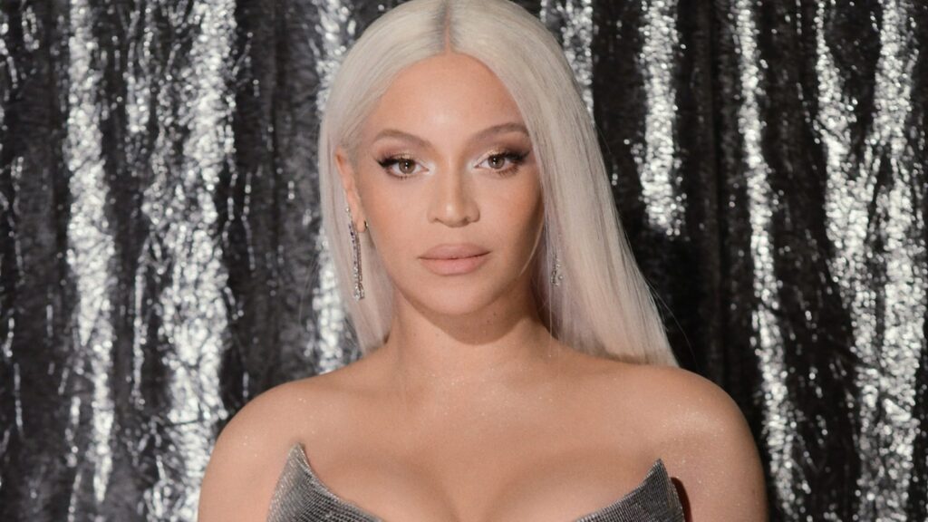 beyonce’s-‘renaissance:-a-film’-tops-box-office-with-best-post-thanksgiving-weekend-in-20-years