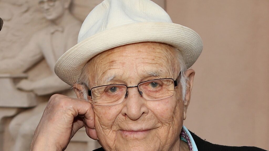 norman-lear,-‘all-in-the-family’-creator,-dead-at-101