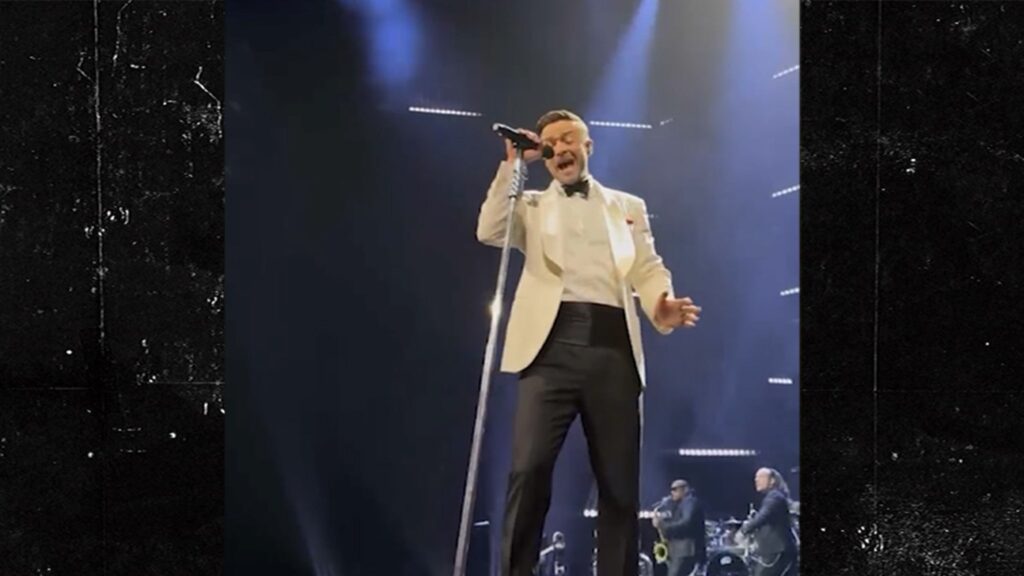 justin-timberlake-performs-at-star-studded-vegas-resort-opening