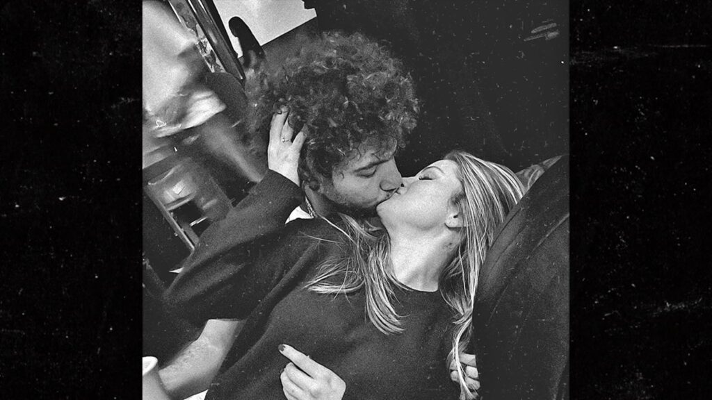 selena-gomez-kisses-boyfriend-benny-blanco-in-new-instagram-photo