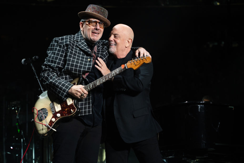 watch-elvis-costello-join-billy-joel-for-‘pump-it-up,’-‘allentown’-at-madison-square-garden