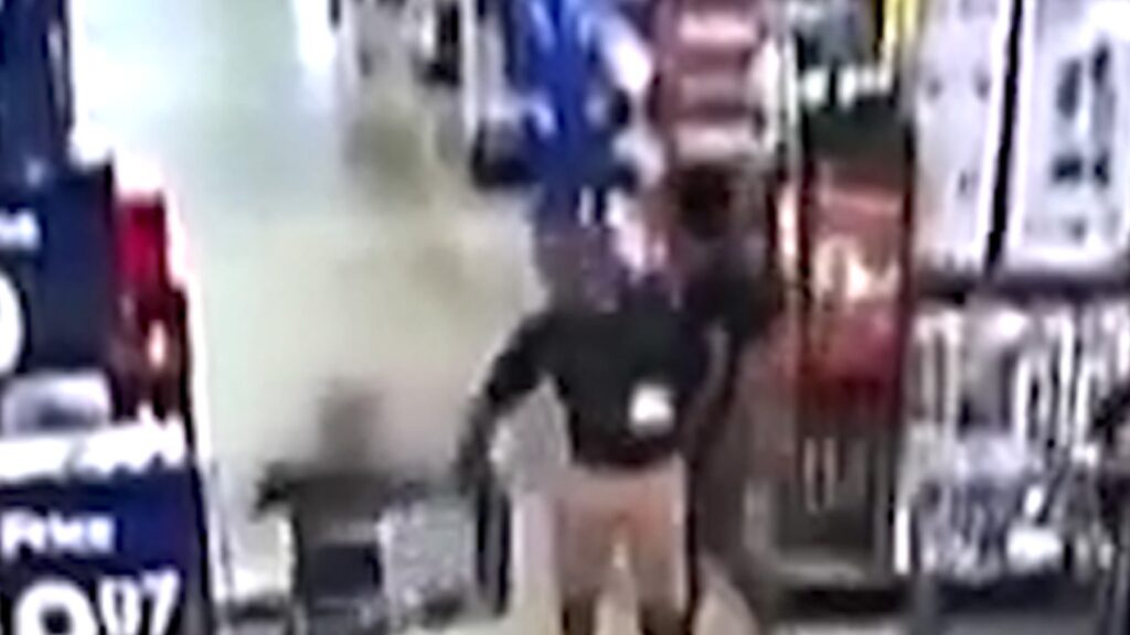 would-be-kidnapper-tries-to-steal-4-year-old-boy-in-florida-walmart